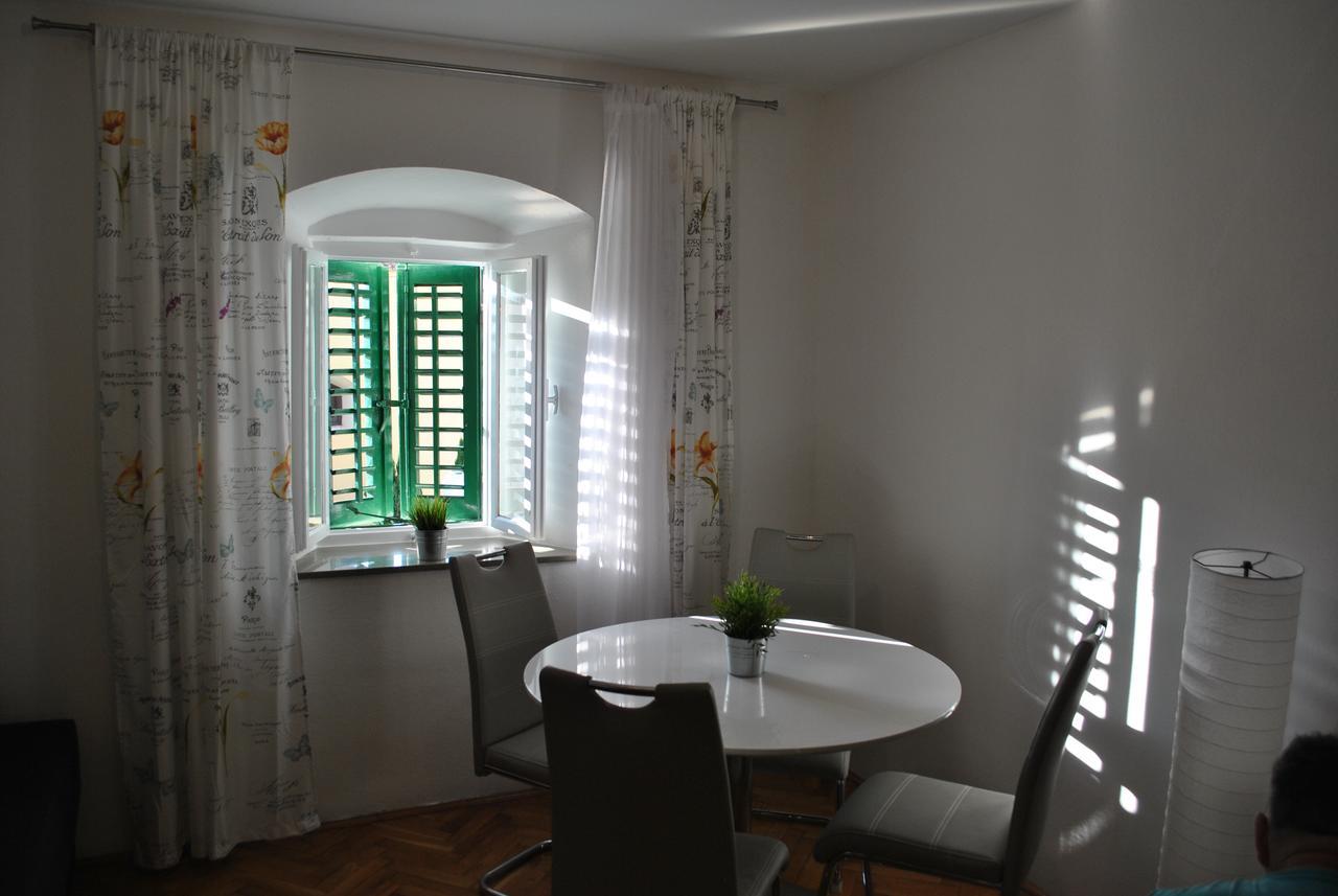Apartment On The Square マカルスカ エクステリア 写真