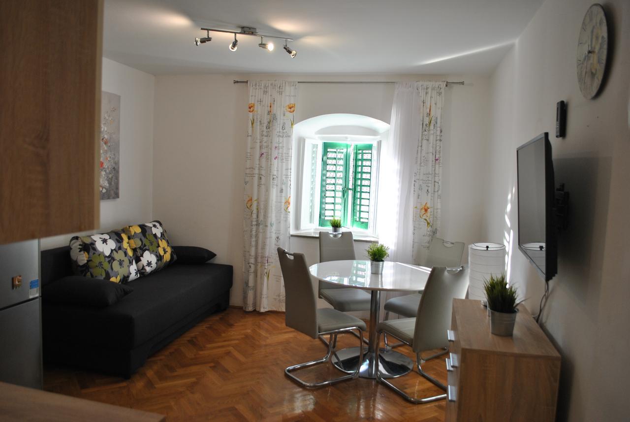 Apartment On The Square マカルスカ エクステリア 写真