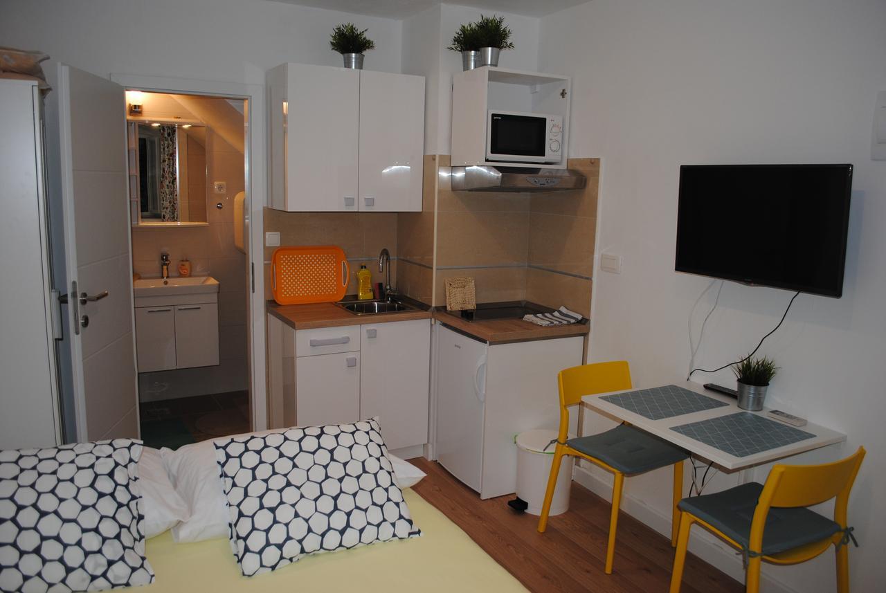 Apartment On The Square マカルスカ エクステリア 写真